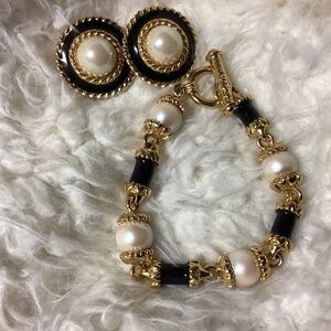 Preowned Vintage St. John Pearl/Black Enamel Earring/Bracelet Set